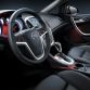 2010-opel-astra-14