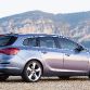 opel-astra-sports-tourer-2011-10