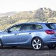 opel-astra-sports-tourer-2011-11