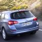 opel-astra-sports-tourer-2011-5