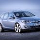 opel-astra-sports-tourer-2011-6
