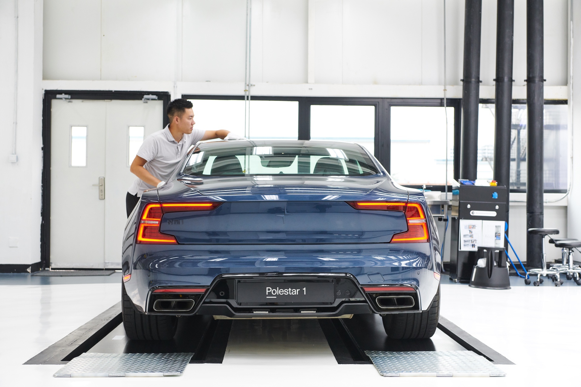 Polestar_Chengdu_Production_Centre_Polestar_1_018_Consume_Product_Auditing