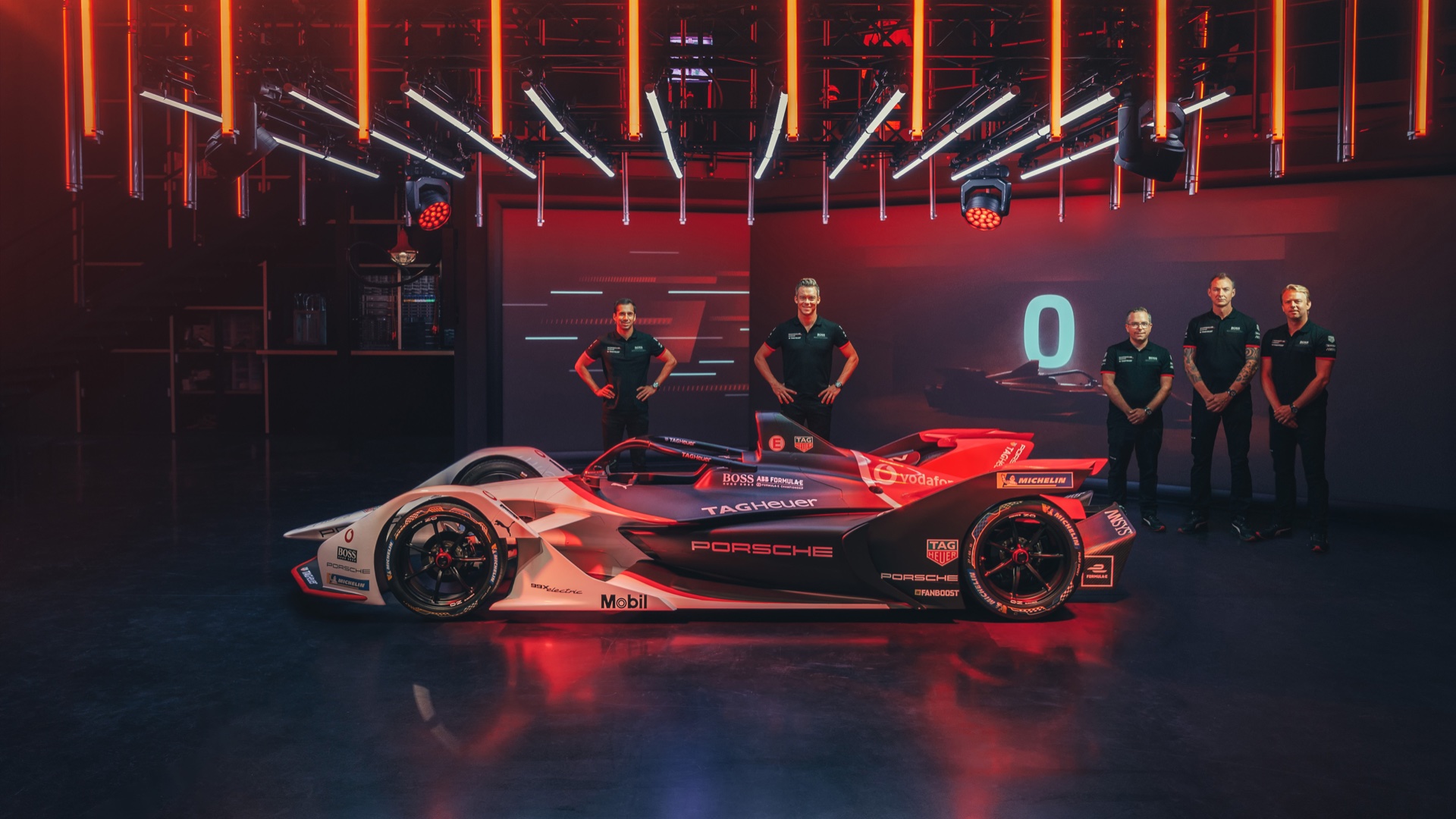 3497617_neel_jani_andré_lotterer_pascal_zurlinden_amiel_lindesay_carlo_wiggers_l_r_porsche_99x_electric_2019_porsche_ag