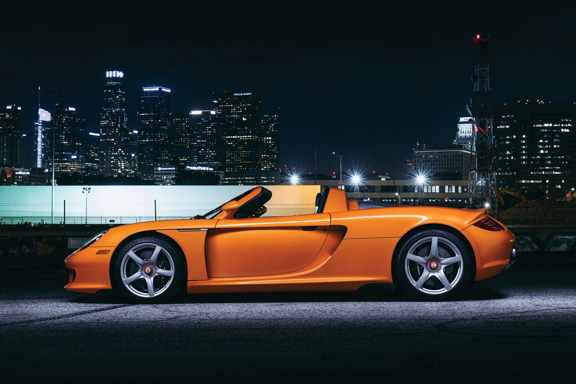 2005-Porsche-Carrera-GT-_23