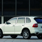 porsche-cayenne-with-diesel-engine.jpg