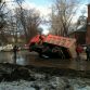 streets-in-russian-city-of-samara-swallowing-cars-photo-gallery-medium_1