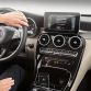 MB Companion AppZielsicher von TÃ¼r-zu-TÃ¼r mit der MB Companion App: Die MB Companion App ermÃ¶glicht es Mercedes-Benz Kunden; nach Zielen auf der Apple Watch oder dem iPhone zu suchen und diese dann als komplette âTÃ¼r-zu-TÃ¼r-Navigationâ mit ihrem Fahrzeug zu verknÃ¼pfen.