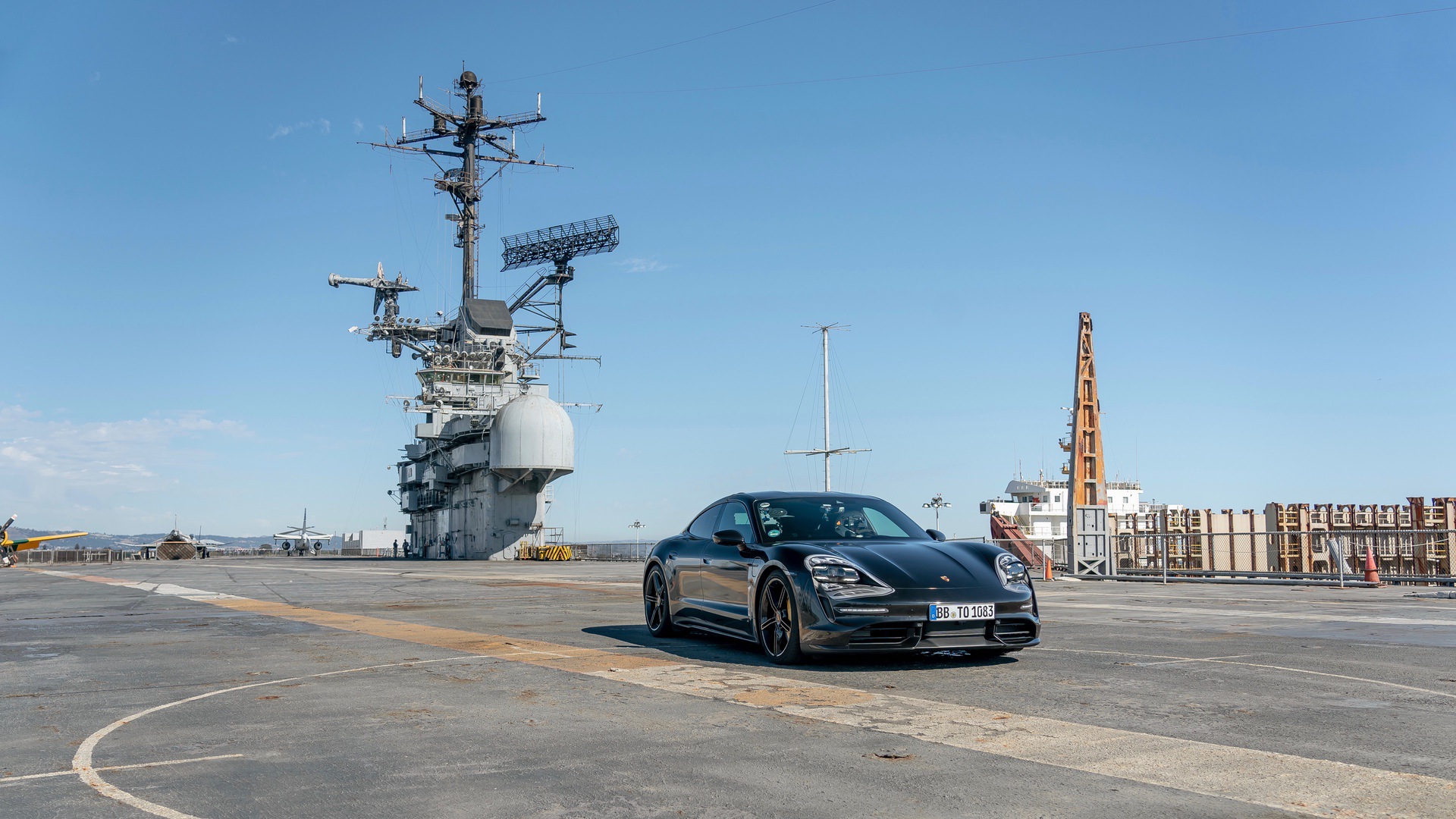 high_porsche_taycan_prototype_uss_hornet_2019_porsche_ag_2