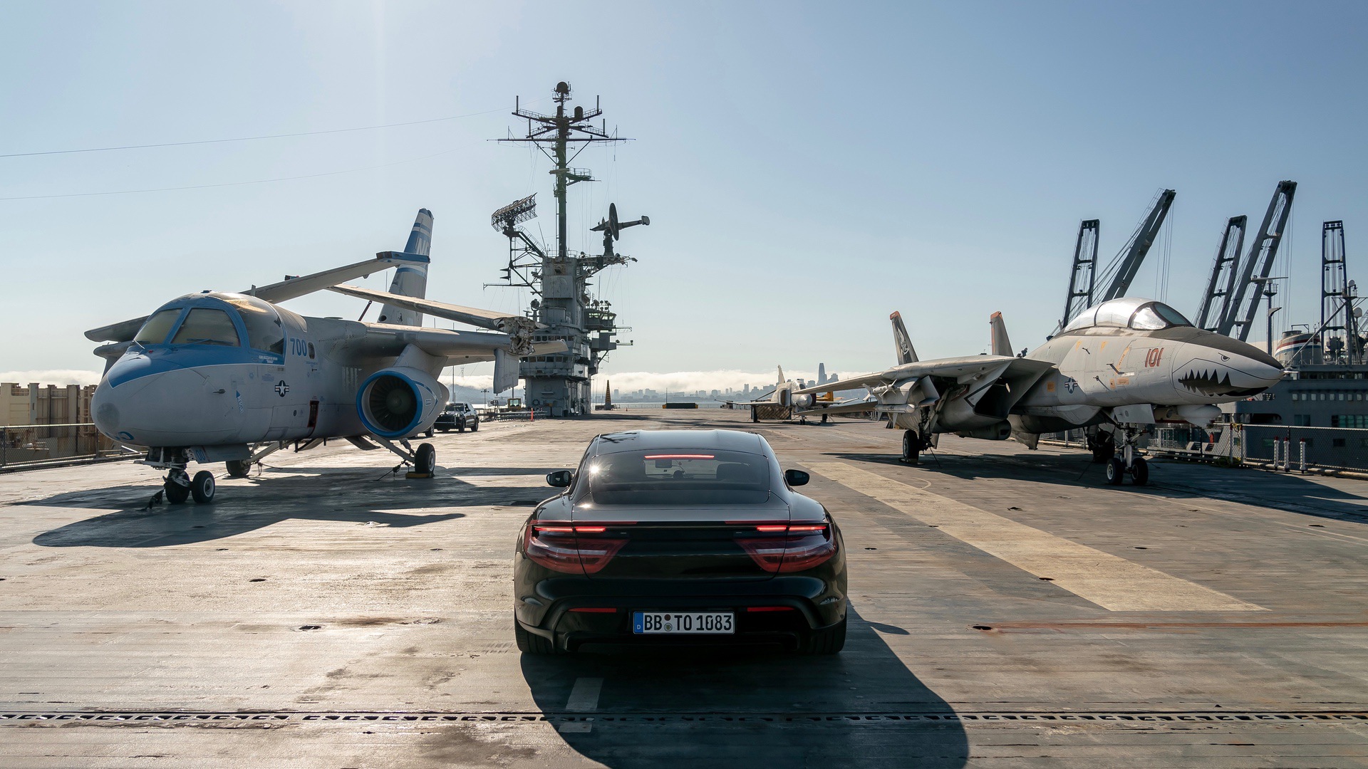 high_porsche_taycan_prototype_uss_hornet_2019_porsche_ag_5