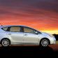 toyota-prius-v-2012-2