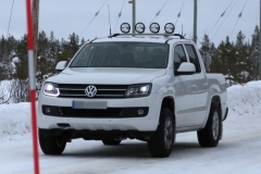 Volkswagen Amarok facelift 2014 spy photos