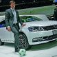 volkswagen-passat-2011-live-in-paris-2010-16
