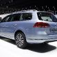 volkswagen-passat-2011-live-in-paris-2010-21