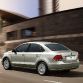 volkswagen-polo-v-sedan-2011-13