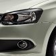 volkswagen-polo-v-sedan-2011-25