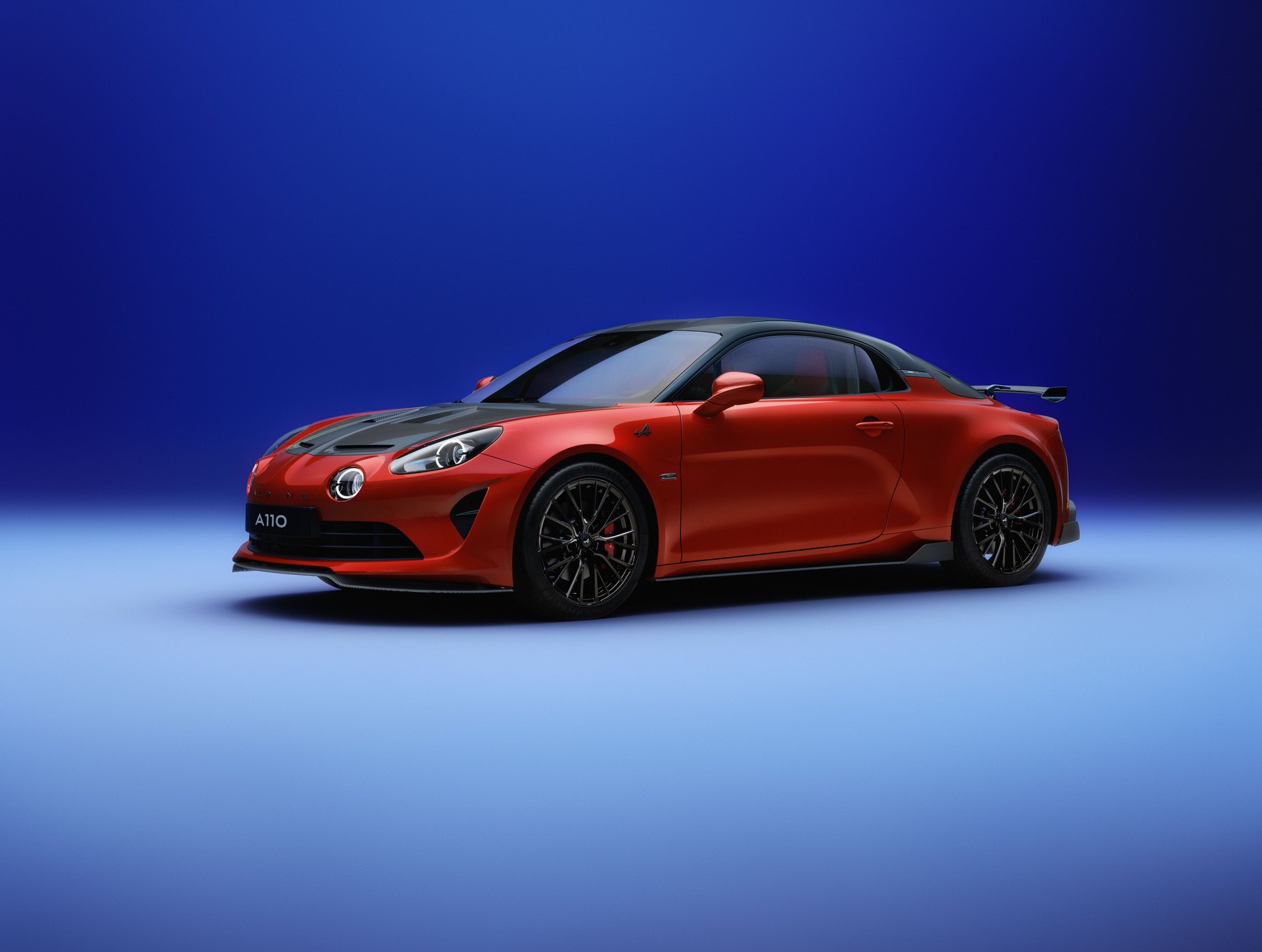 005_MOT_01_34_FRONT_RED_v14_ds