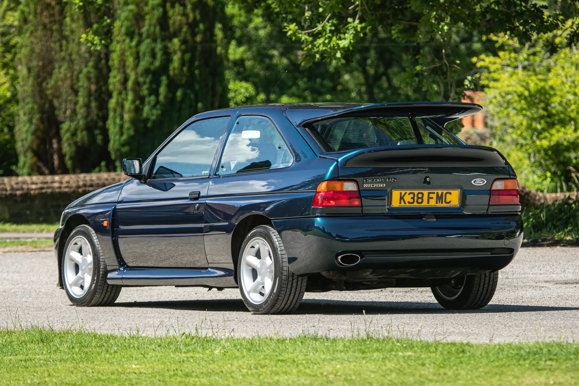 Jeremy-Clarkson-Ford-Escort-RS-Cosworth-4