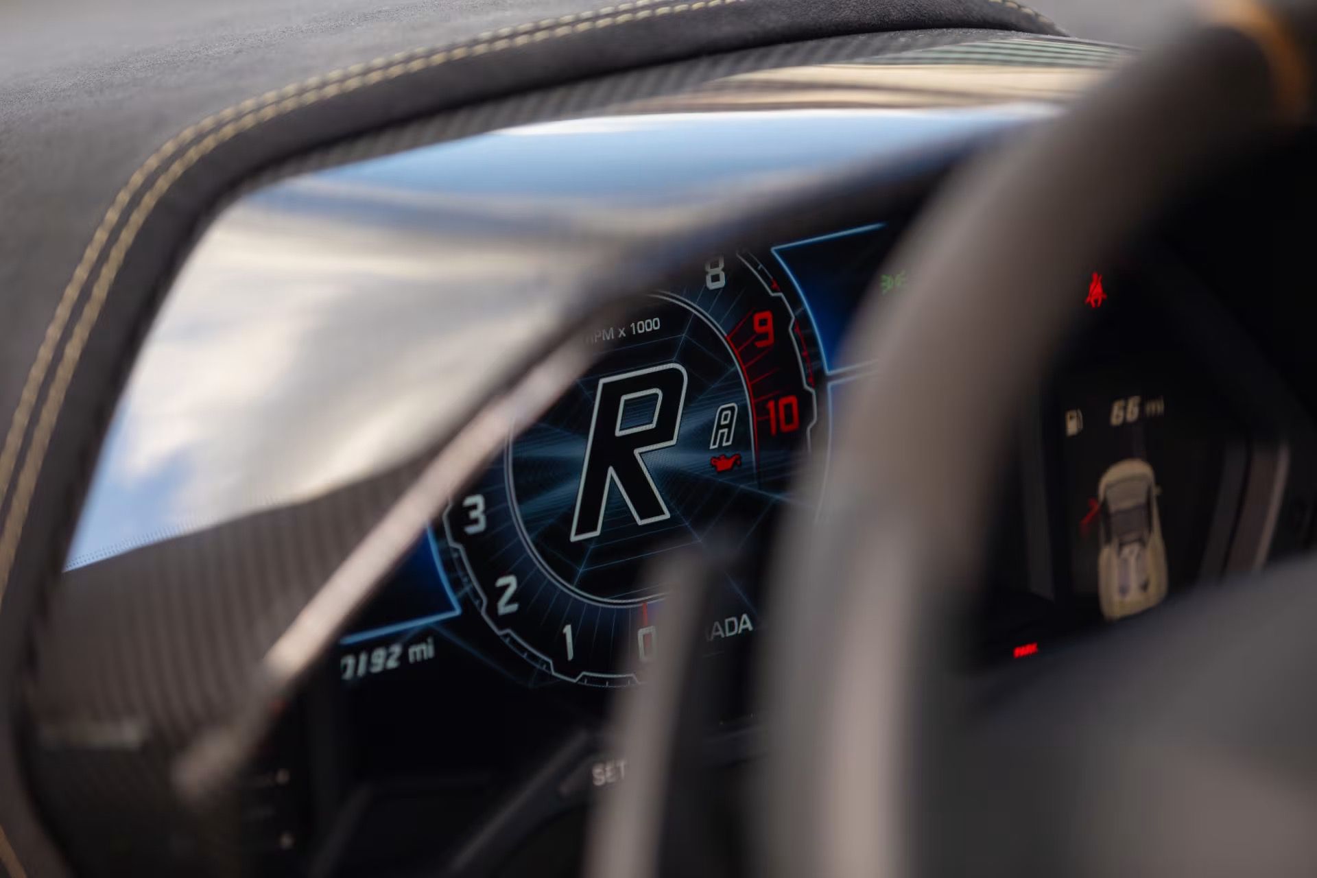 Lamborghini_Aventador_Ultimae_Roadster_auction-27