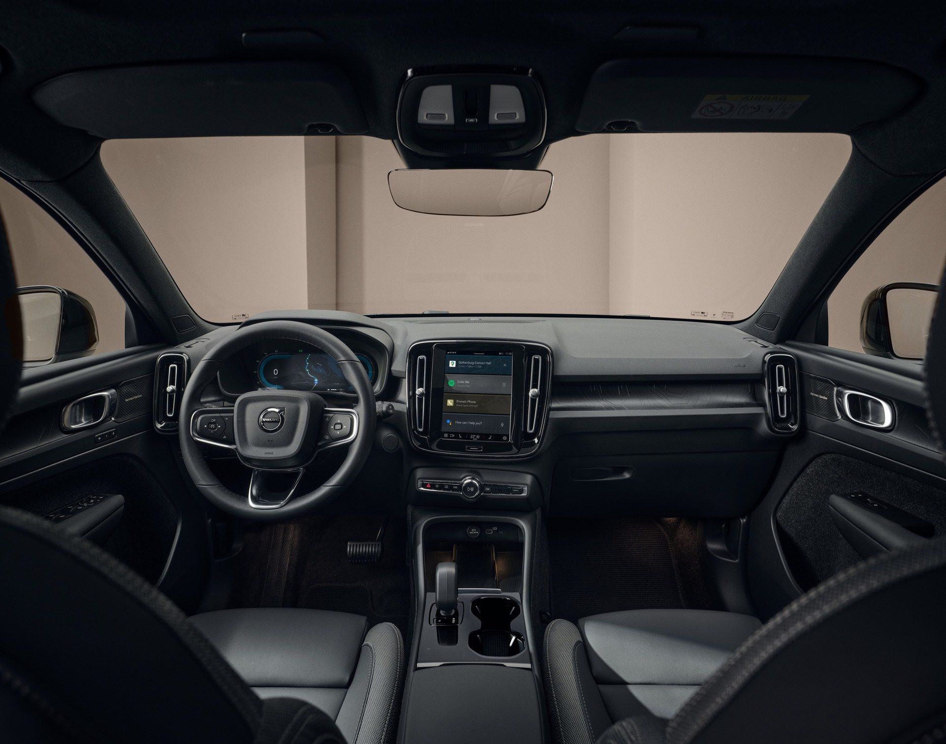 1_323393_Volvo_EC40_and_Volvo_EX40_interior