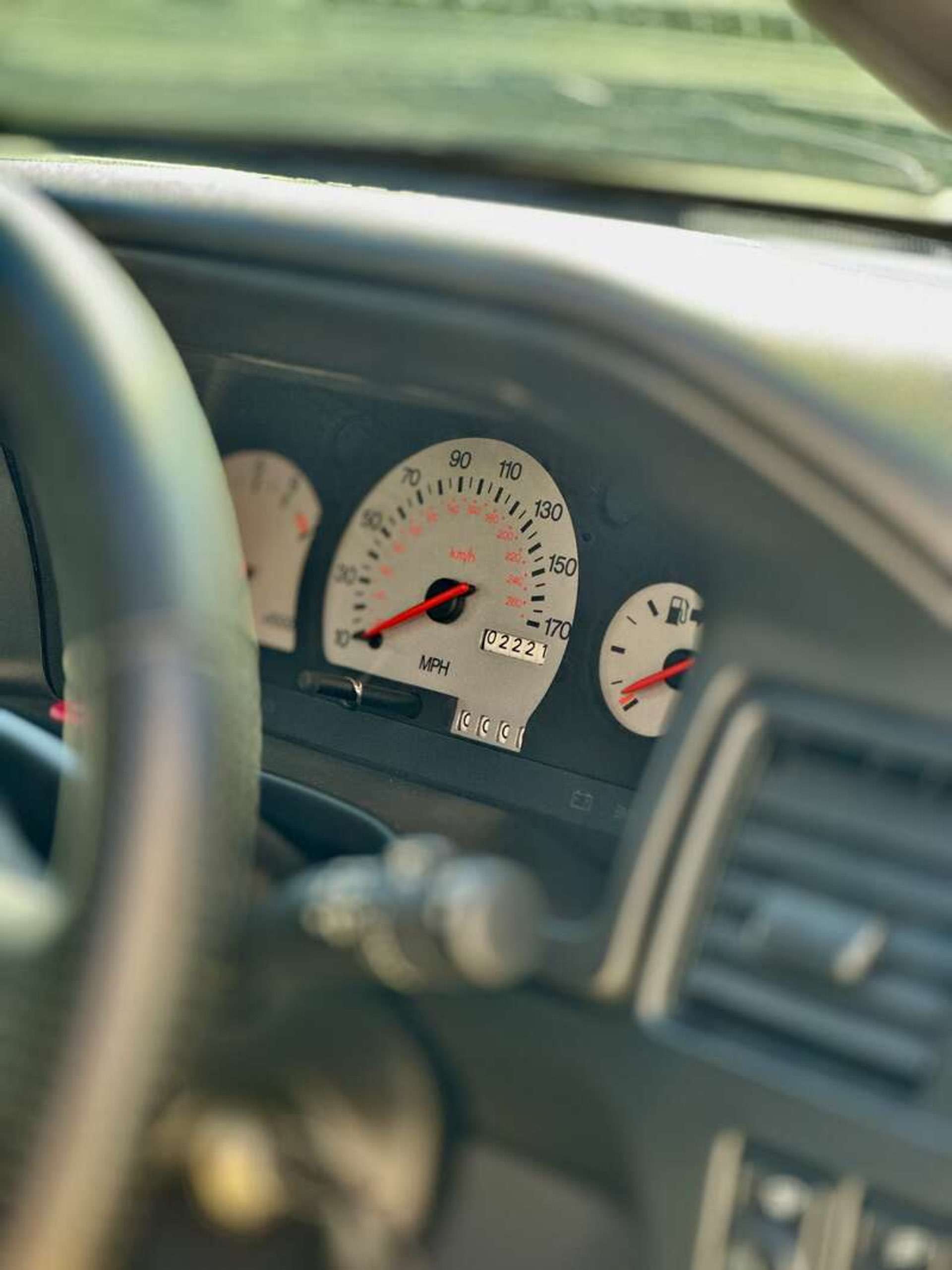 1992-Ford-Escort-RS-Cosworth-Lux-8