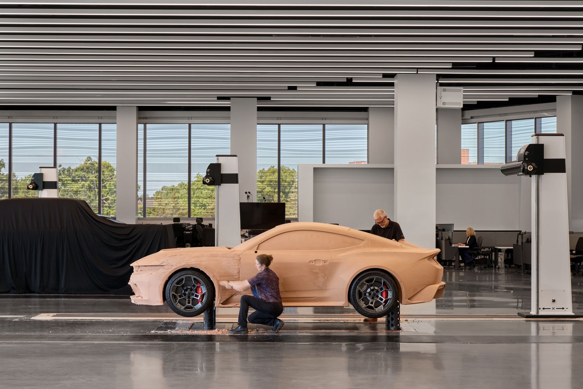 Ford-World-Headquarters_Design-Studio_editorial_01_1207
