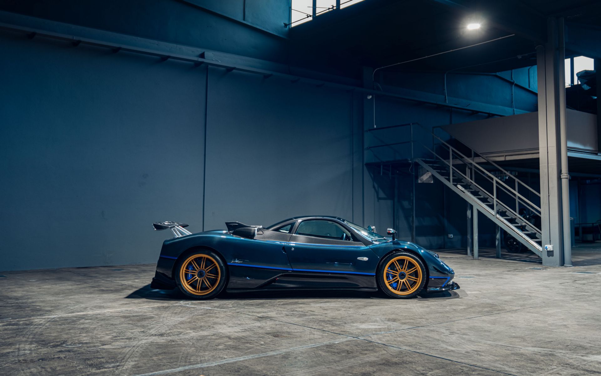 2011-Pagani-Zonda-Tricolore_1310656