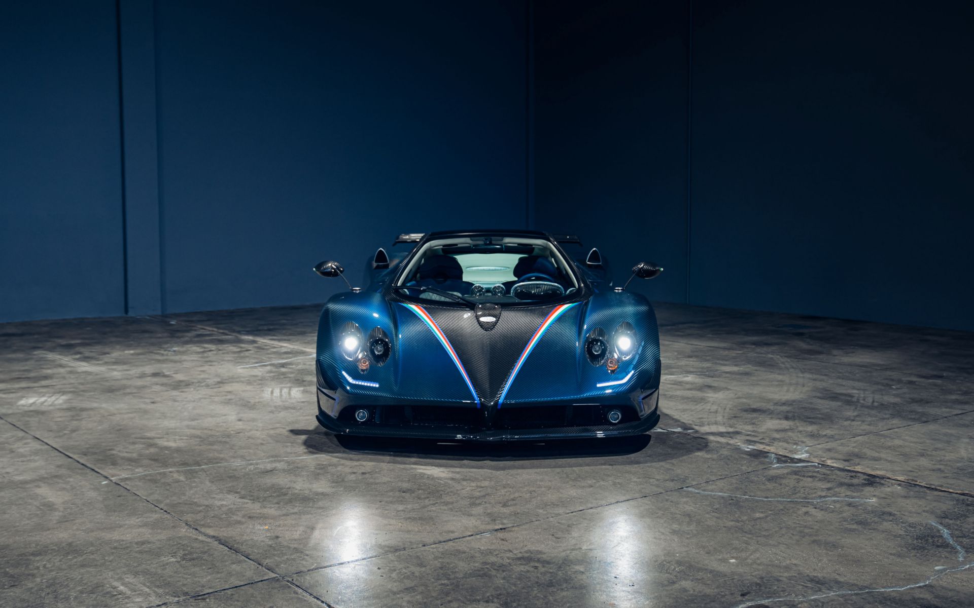 2011-Pagani-Zonda-Tricolore_1310659