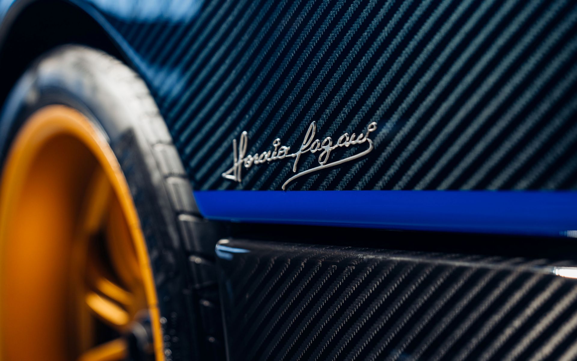 2011-Pagani-Zonda-Tricolore_1310664