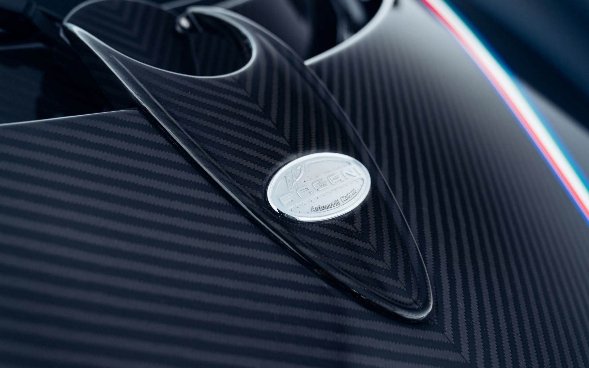 2011-Pagani-Zonda-Tricolore_1310667