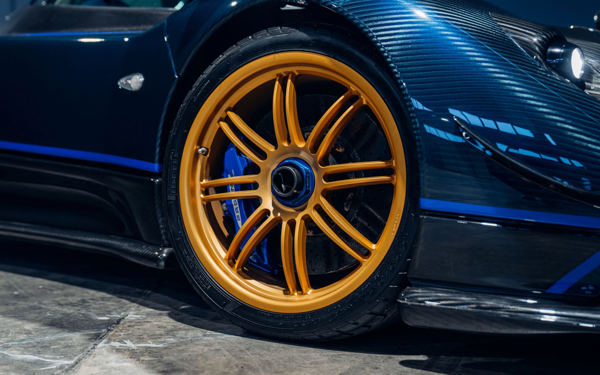 2011-Pagani-Zonda-Tricolore_1310676