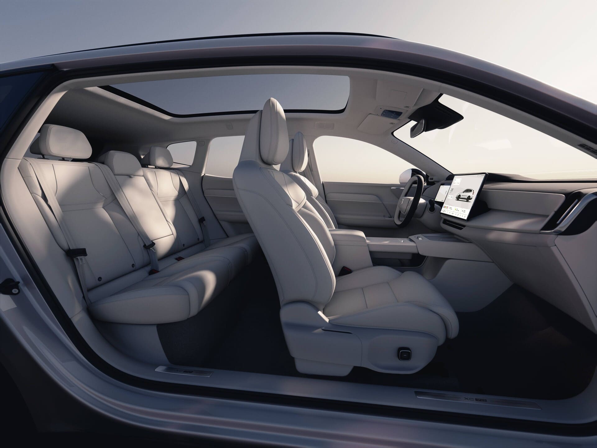352185_Volvo_Cars_reveals_the_new_XC70_a_plug-in_hybrid_for_every_journey