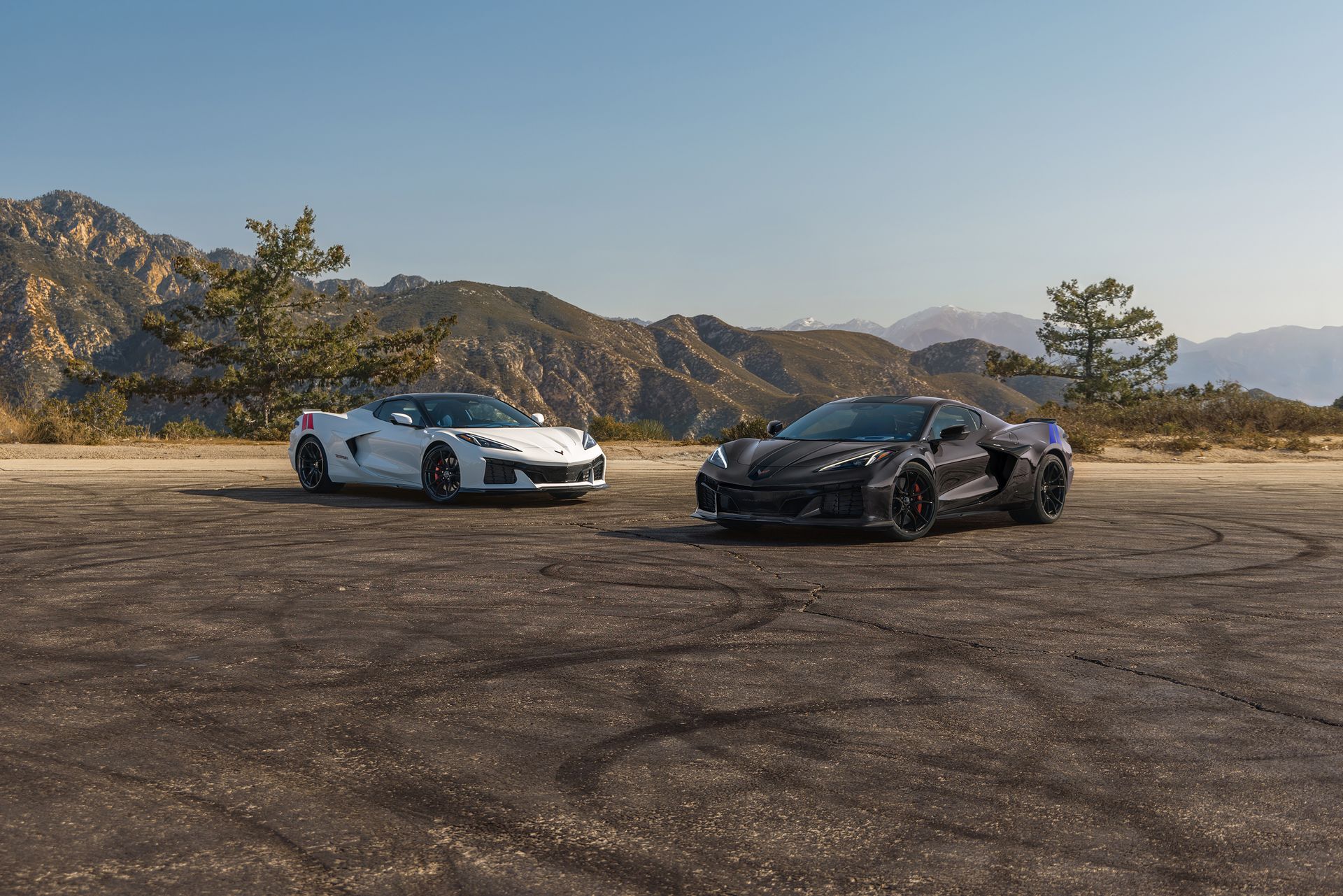 Chevrolet-Corvette-Grand-Sport-and-Grand-Sport-X-1