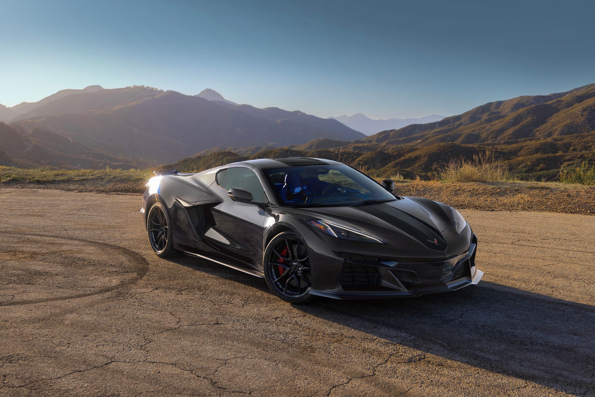 Chevrolet-Corvette-Grand-Sport-and-Grand-Sport-X-12