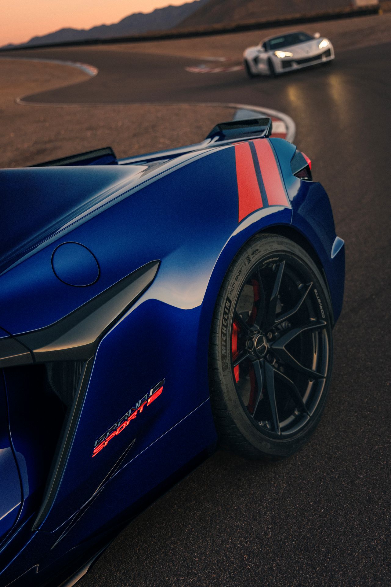 Chevrolet-Corvette-Grand-Sport-and-Grand-Sport-X-16
