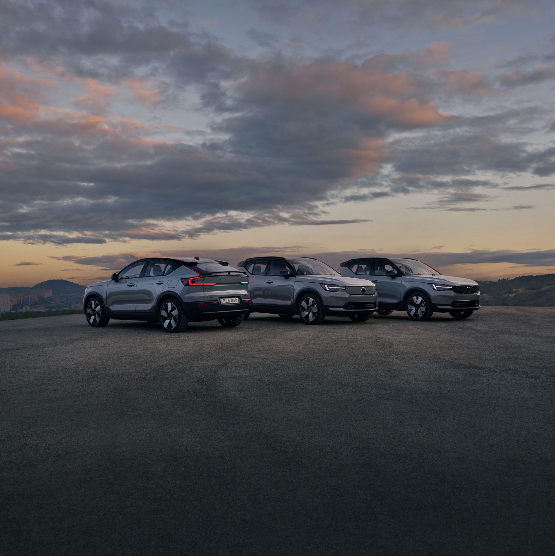 Range_The_New_40_series_Full-STE_Range_01_XC40_EX40_EC40