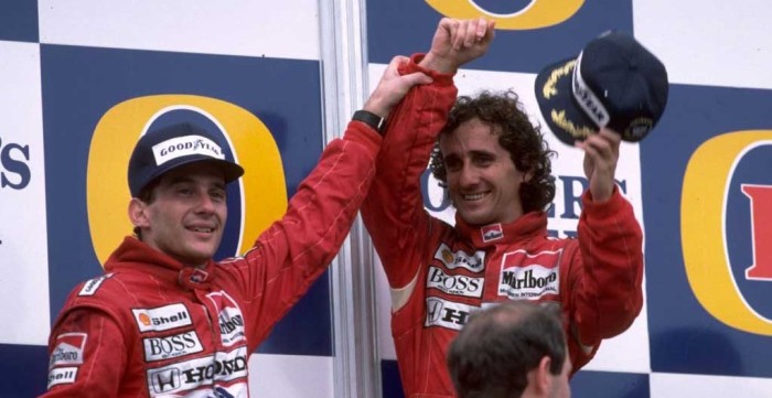 Vm2zwdNsenna prost1 700x361 Ayrton Senna: 20 χρόνια χωρίς τον θεό της F1